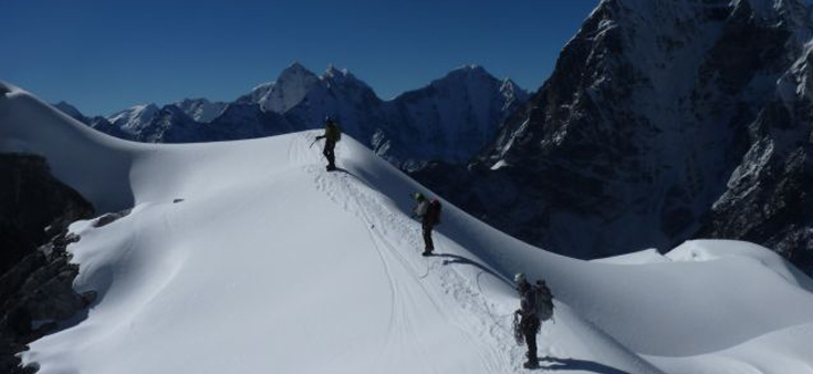Nepal opens 104 new peaks for mountaineering