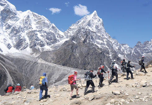 Unlicensed guides to be barred from trekking areas from Jan