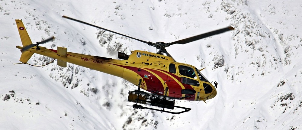 helicopter tour to everest